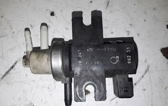 Audi A3 S3 8L Turbo solenoid valve 1H0906627A 98301 72190322