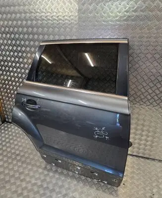 Audi Q7 4L Rear door