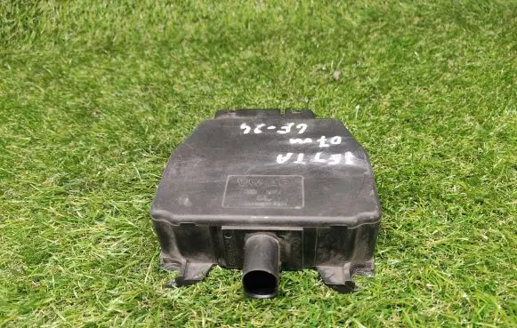 Volkswagen Jetta V Vacuum valve 6Q0906625