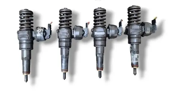 Skoda Superb B5 (3U) Fuel injector 0414720229 038130073BJ