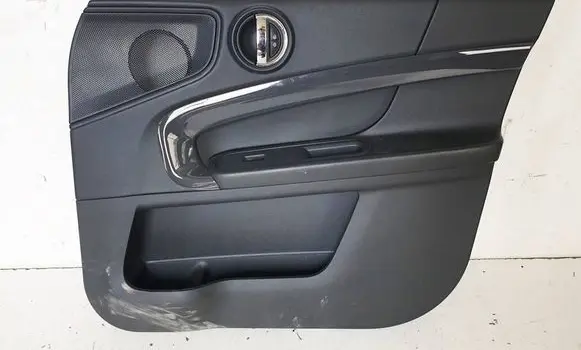 Mini Cooper Countryman F60 Front door card panel trim