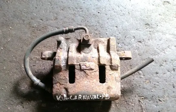 KIA Carnival Front brake caliper