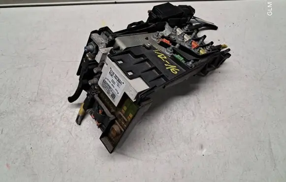 Peugeot RCZ Fuse box set 9677748380 28236841