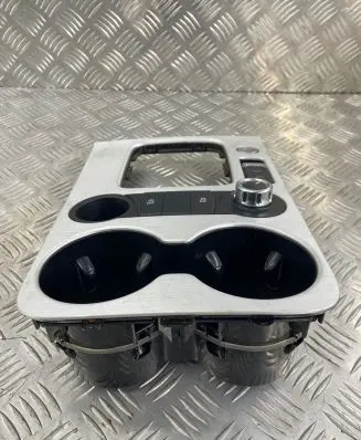Cup holder front