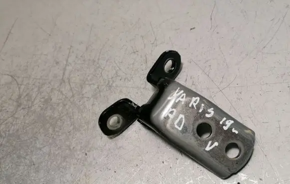 Toyota Yaris Front door upper hinge