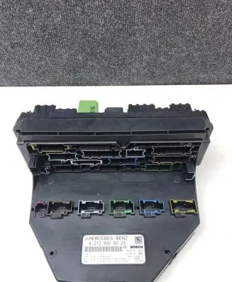 Mercedes-Benz E W212 Fuse module A2129009025