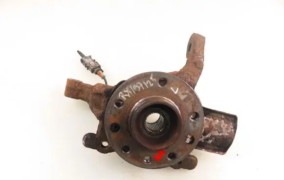 Opel Zafira B Front wheel hub spindle knuckle 