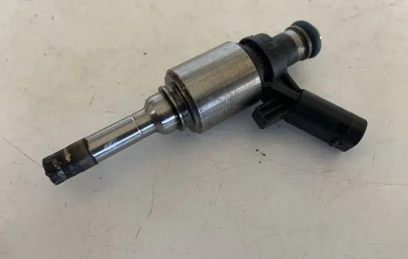 Audi Q5 SQ5 Fuel injector 06H906036G