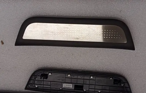 Hyundai Ioniq Rear sill trim cover 85877G2500