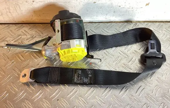 Lexus RX 450H Rear seatbelt 7X2780P