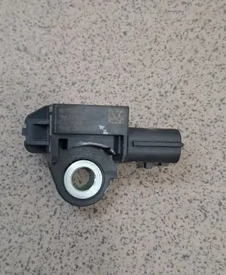 Dacia Sandero III Airbag deployment crash/impact sensor 988307904R