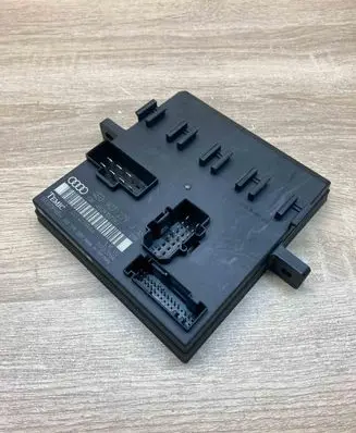 Audi A8 S8 D3 4E Comfort/convenience module 4E0907279J 4E0910279J