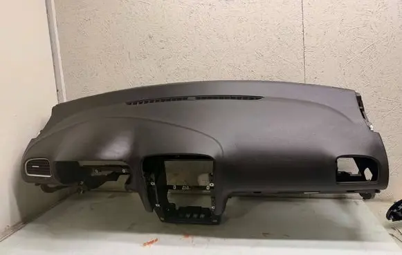 Volkswagen Golf VI Dashboard 