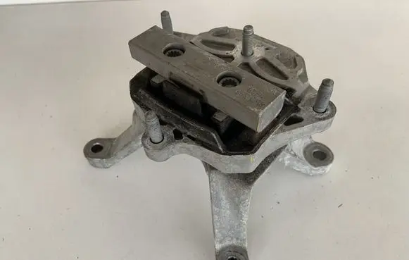 Audi Q5 SQ5 Gearbox mount 8W0399156 8W0399292B