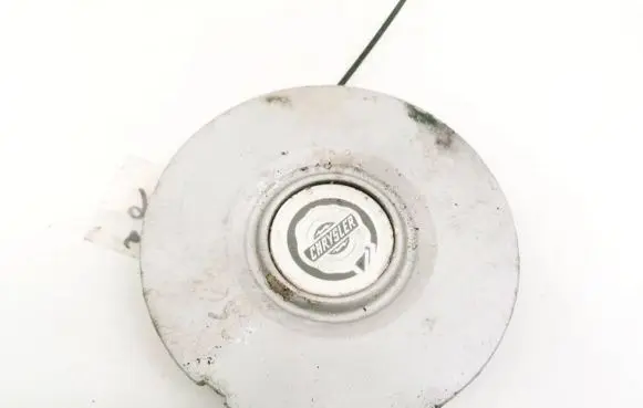Chrysler Sebring (ST-22 - JR) Original wheel cap 05105716AB