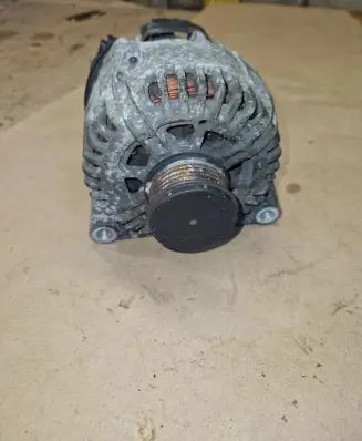Suzuki SX4 Generator/alternator 2543615B 208001164 TG15C127
