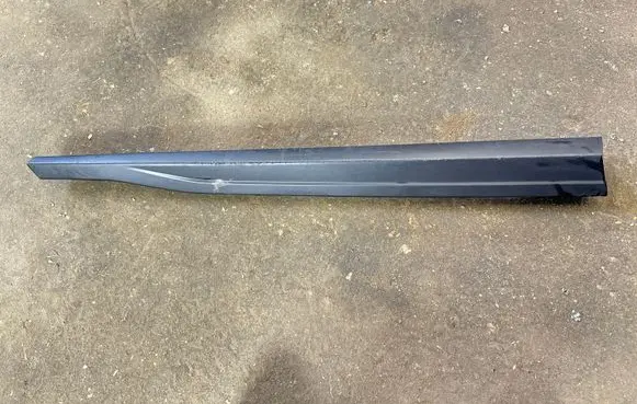 Nissan Juke II F16 Front door trim (molding) 8002A2150