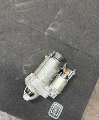 Mercedes-Benz Sprinter W906 Starter motor A0061514501