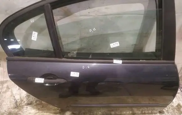 Renault Laguna III Rear door glass trim molding 