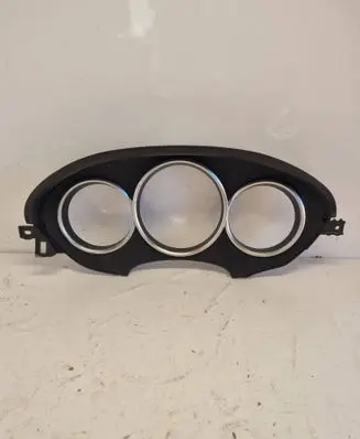 Mercedes-Benz CLS C218 X218 Dashboard trim 105027194