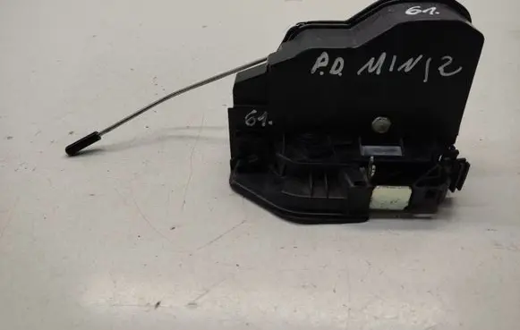 Mini Cooper Countryman R60 Front door lock 7283630 A053702