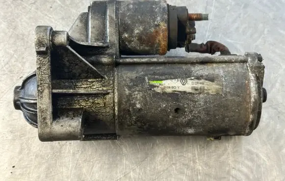Renault Laguna II Starter motor D7R49
