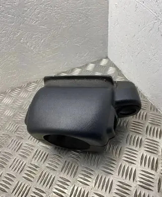 Hyundai Tucson JM Steering wheel column trim 848522E000