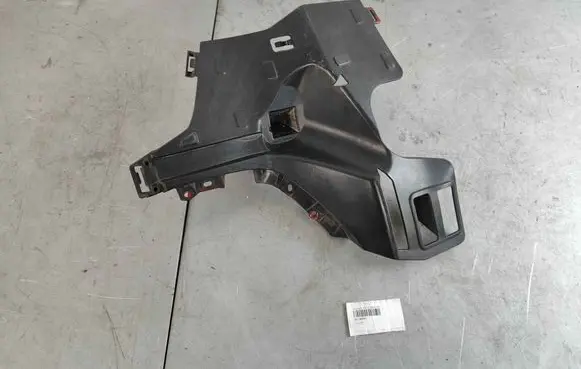 Front bumper mounting bracket
