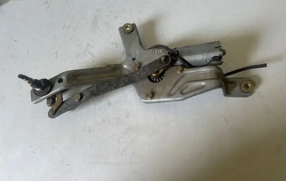 Volkswagen Multivan T4 Rear window wiper motor 701955717 701955711