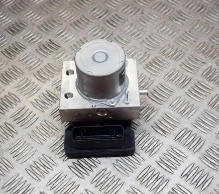 Tesla Model 3 ABS Pump 104474500B