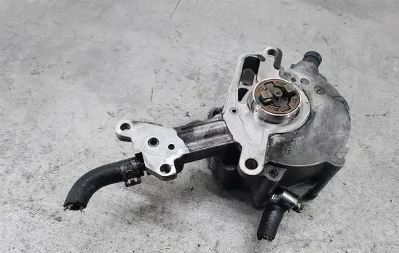 Skoda Superb B6 (3T) Vacuum pump 038145209Q