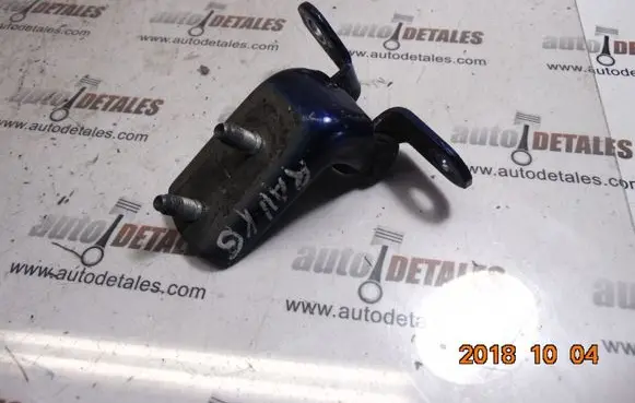 Toyota RAV 4 (XA20) Rear door upper hinge