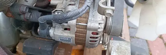 Isuzu N Series Generator/alternator 8984819050 A4TR7291AT