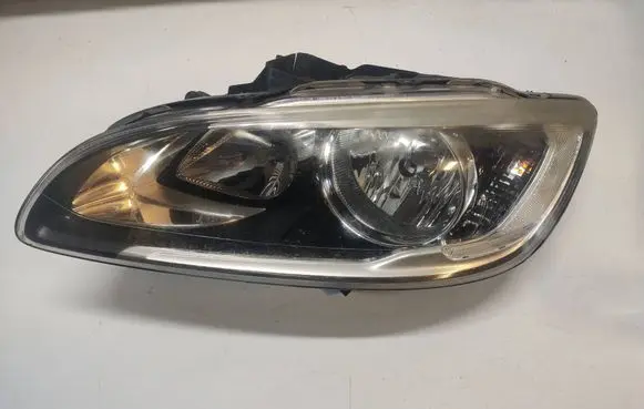 Volvo S60 Headlight/headlamp 31420117