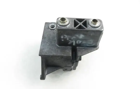 Volkswagen Phaeton Power steering pump mounting bracket 07D145879F