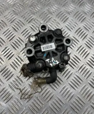 Toyota Avensis T250 Power steering pump 52020