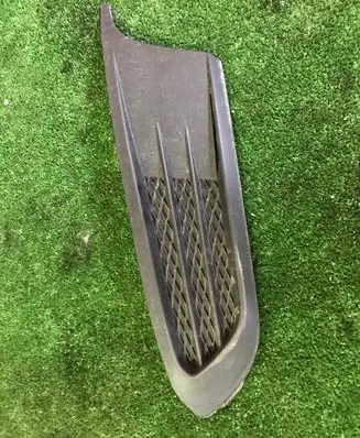Volkswagen Jetta VI Front bumper lower grill 5C6853665