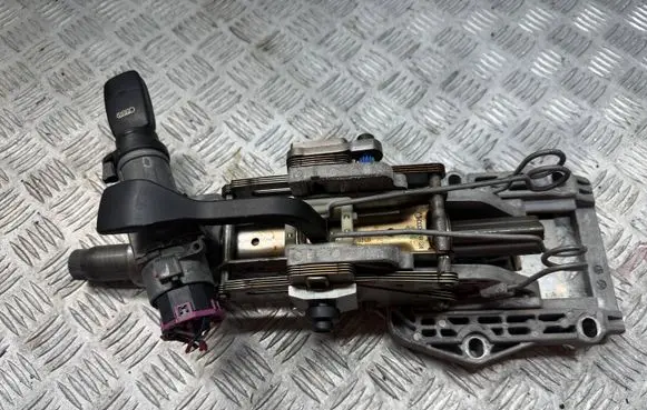 Audi A2 Steering wheel axle 