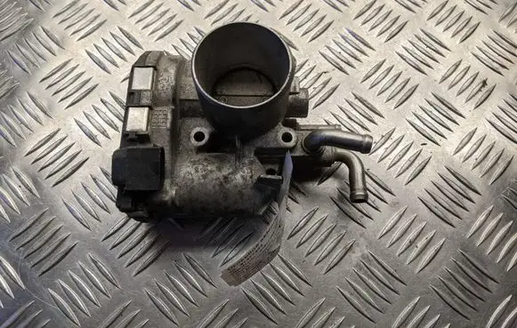 Hyundai i10 Throttle valve 3510004200