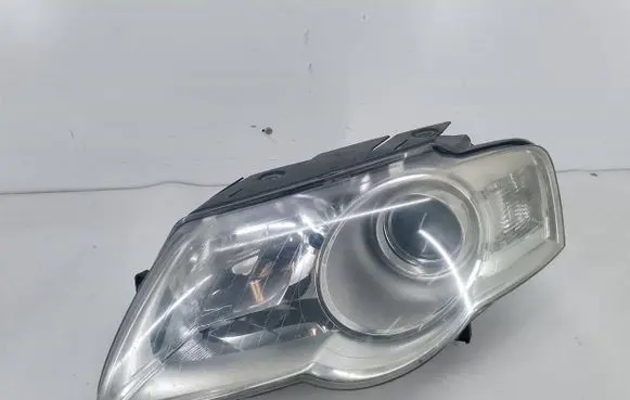 Volkswagen PASSAT B6 Headlight/headlamp 3C0941005Q
