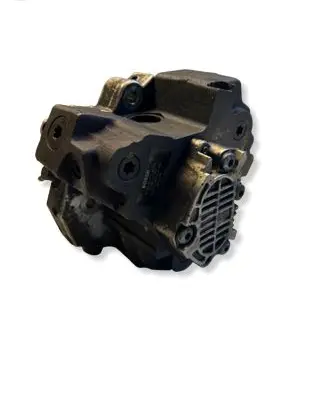 Volvo V70 Fuel injection high pressure pump 0445010043 8642778 041243