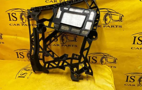 Mercedes-Benz GL X166 Bumper support mounting bracket corner A1668800912