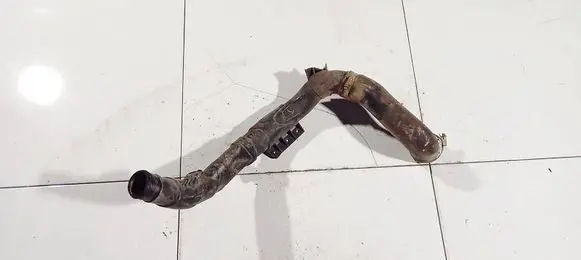 Intercooler hose/pipe