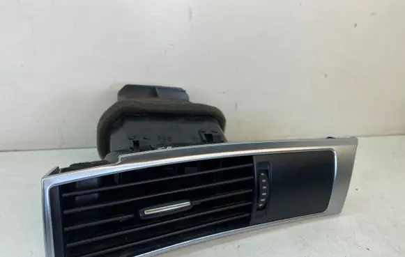 Audi A6 S6 C6 4F Dashboard side air vent grill/cover trim 4F1820901D