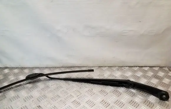 Hyundai ix35 Front wiper blade arm