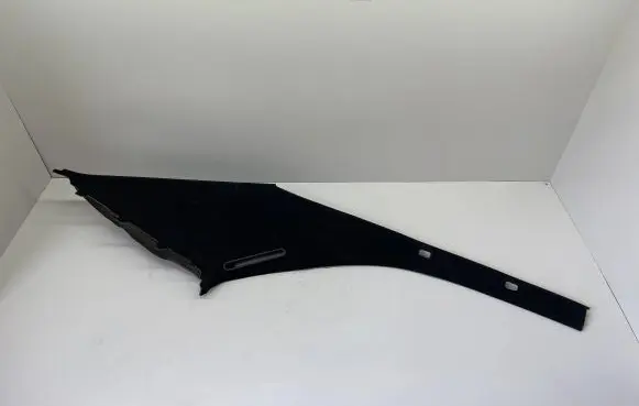 Mercedes-Benz E W210 (C) pillar trim 2106950137