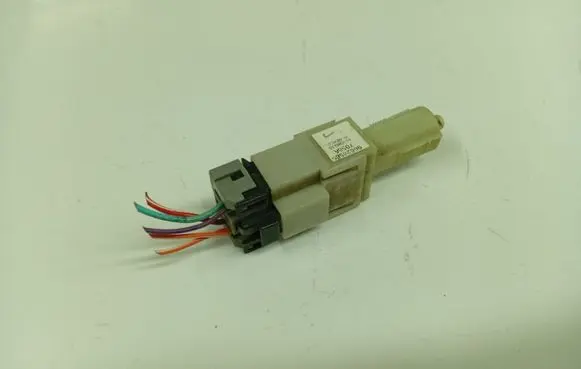 Opel Antara Brake pedal sensor switch 96628565