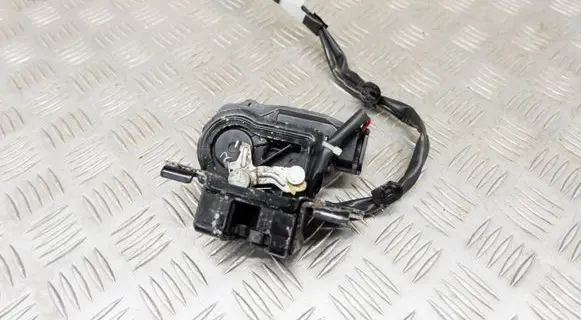 Lexus CT 200H Tailgate/trunk/boot lock/catch/latch 8935047040 8935047020