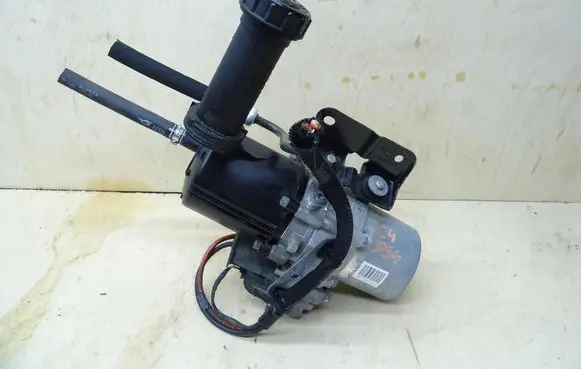 Citroen C4 Grand Picasso Power steering pump
