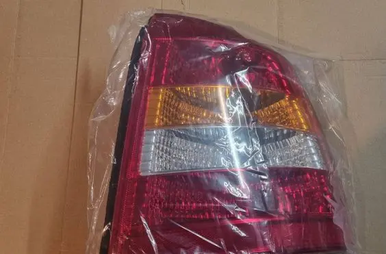 Opel Astra G Rear/tail lights 6223020 4421916RUE B4000